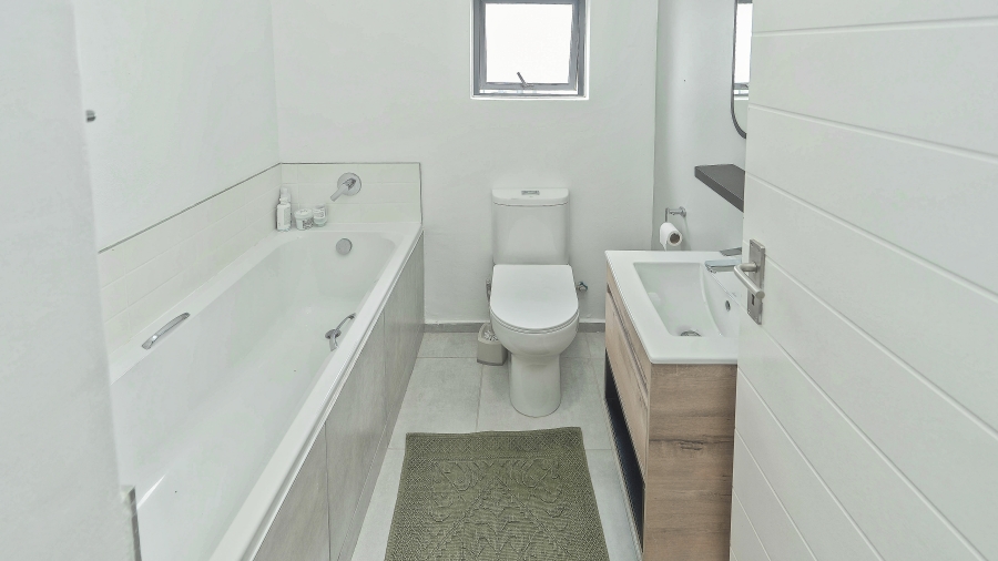 2 Bedroom Property for Sale in Groot Phesantekraal Estate Western Cape